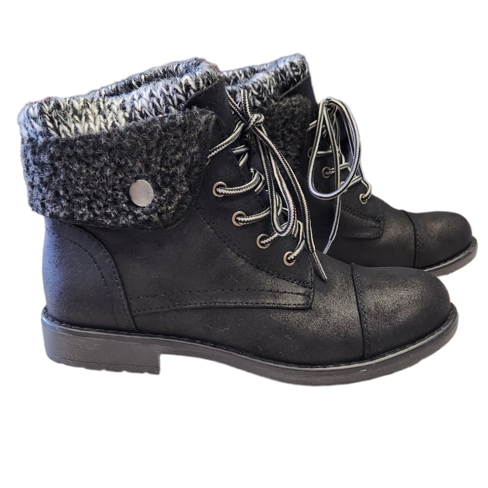 Cliffs by White Mountain Duena Lace-Up Booties Black Women's Size 6.5